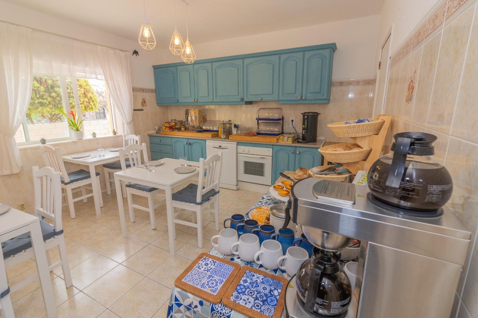Bb Dona Ana Bed & Breakfast ลากอส ภายนอก รูปภาพ