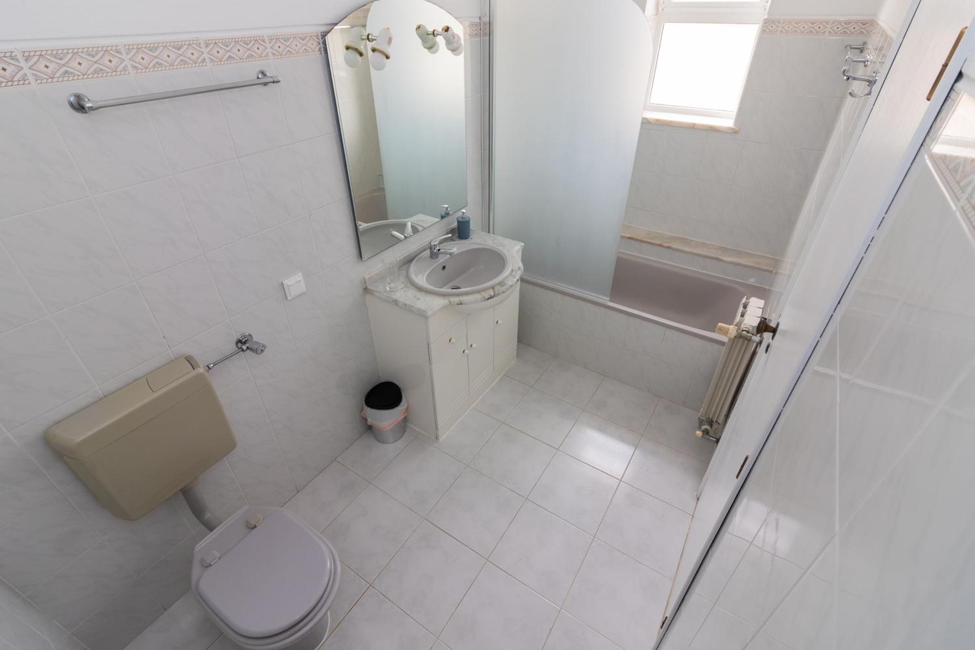 Bb Dona Ana Bed & Breakfast ลากอส ภายนอก รูปภาพ