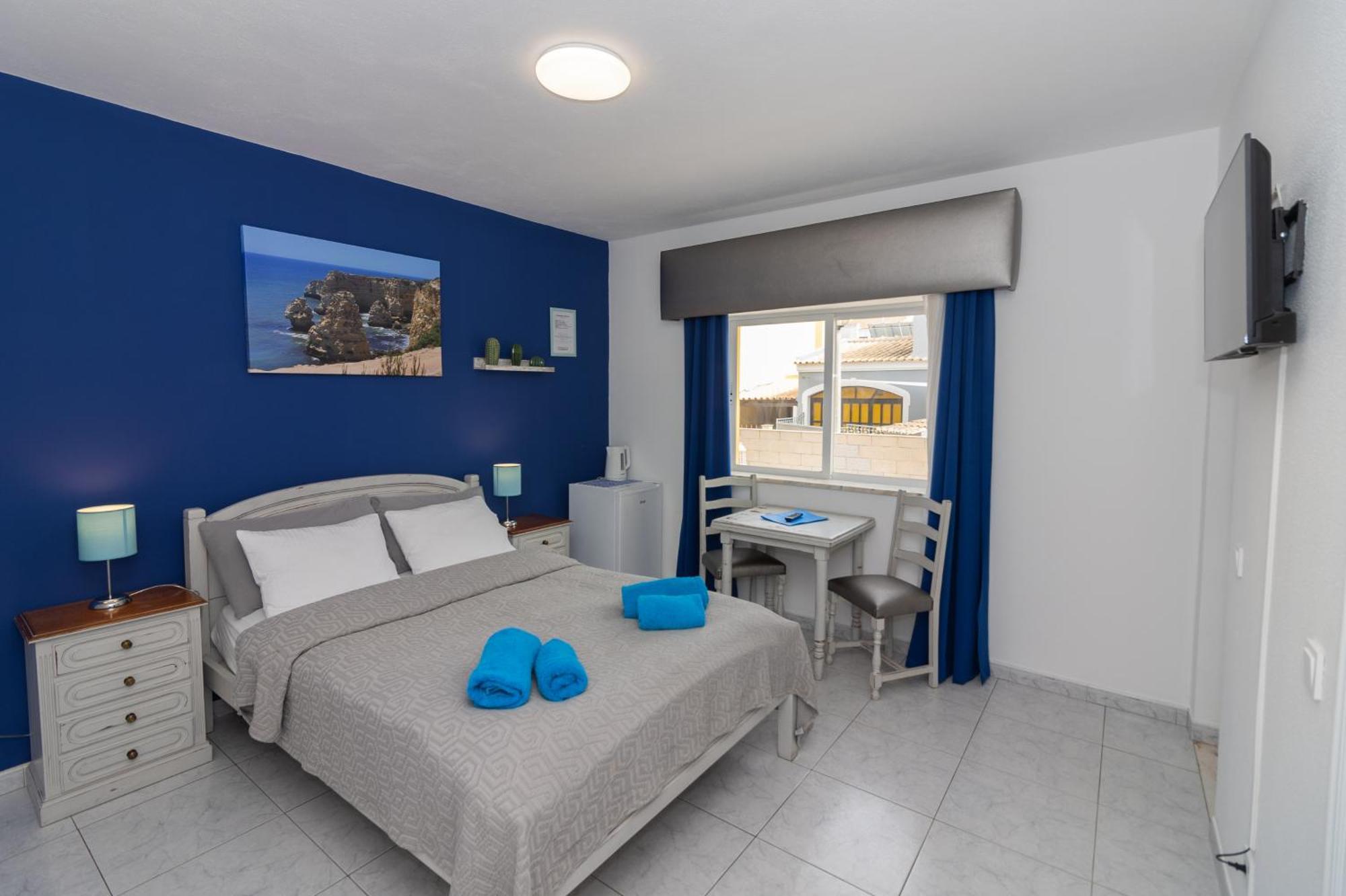 Bb Dona Ana Bed & Breakfast ลากอส ภายนอก รูปภาพ
