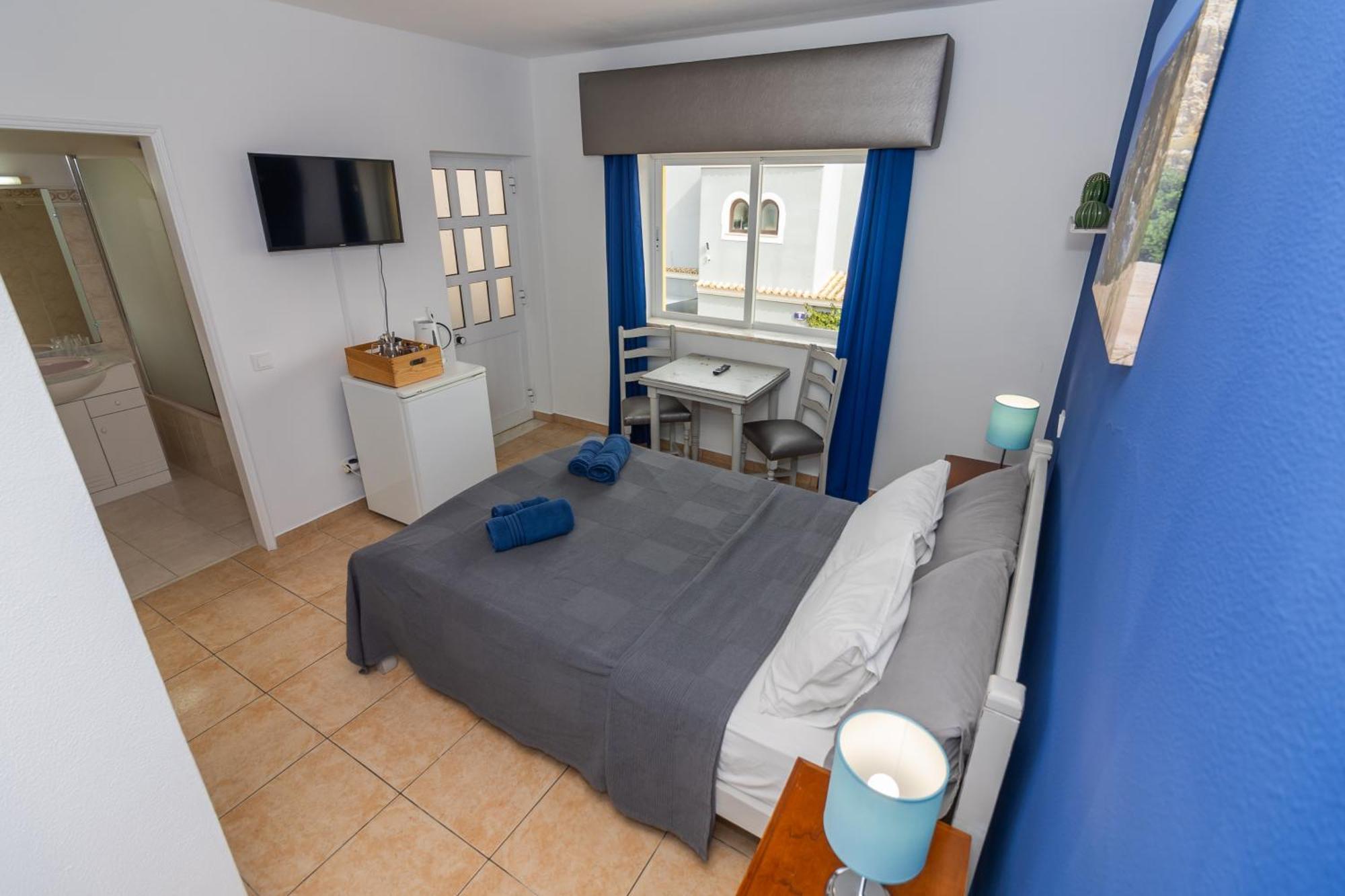 Bb Dona Ana Bed & Breakfast ลากอส ภายนอก รูปภาพ