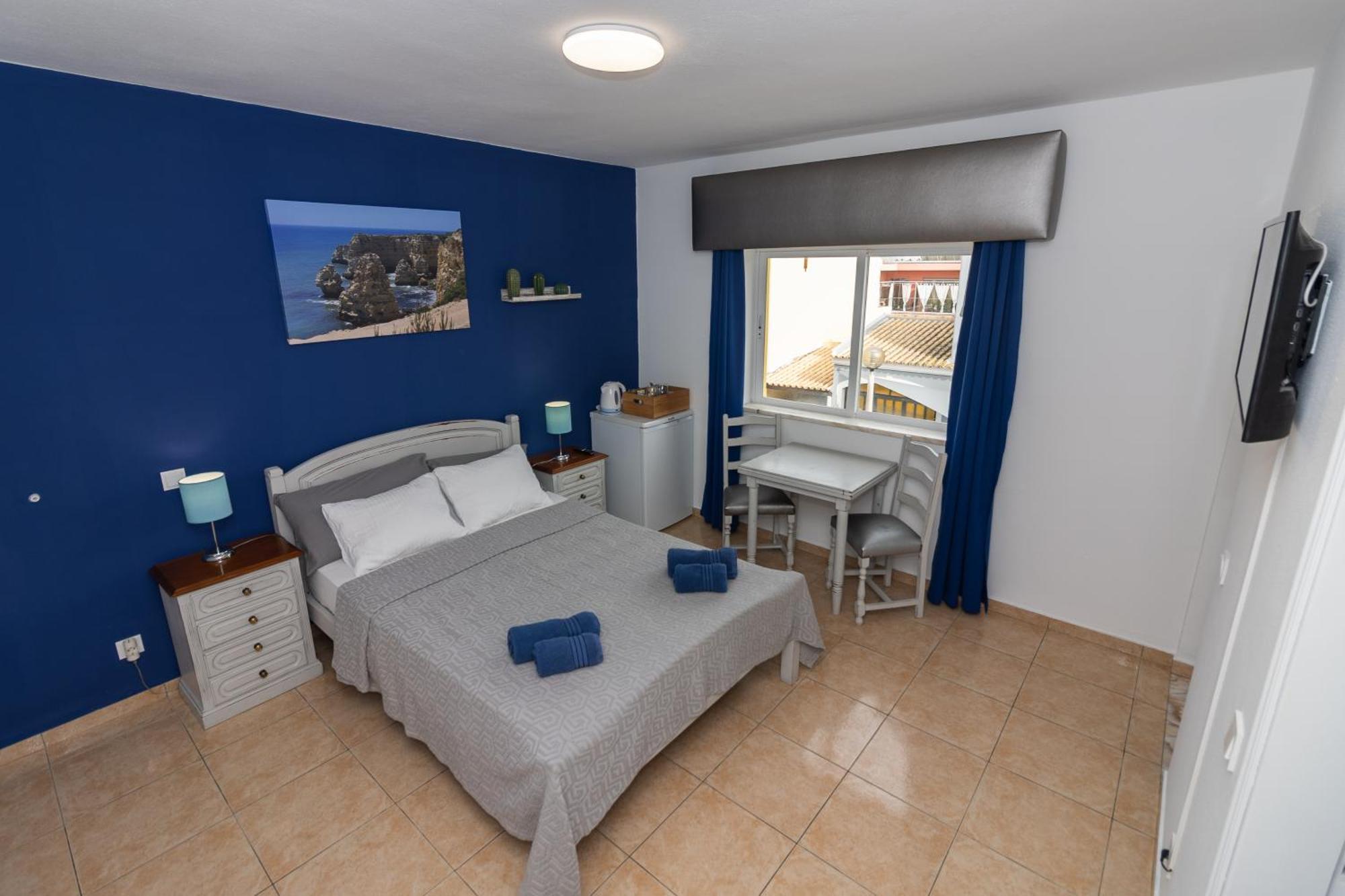Bb Dona Ana Bed & Breakfast ลากอส ภายนอก รูปภาพ