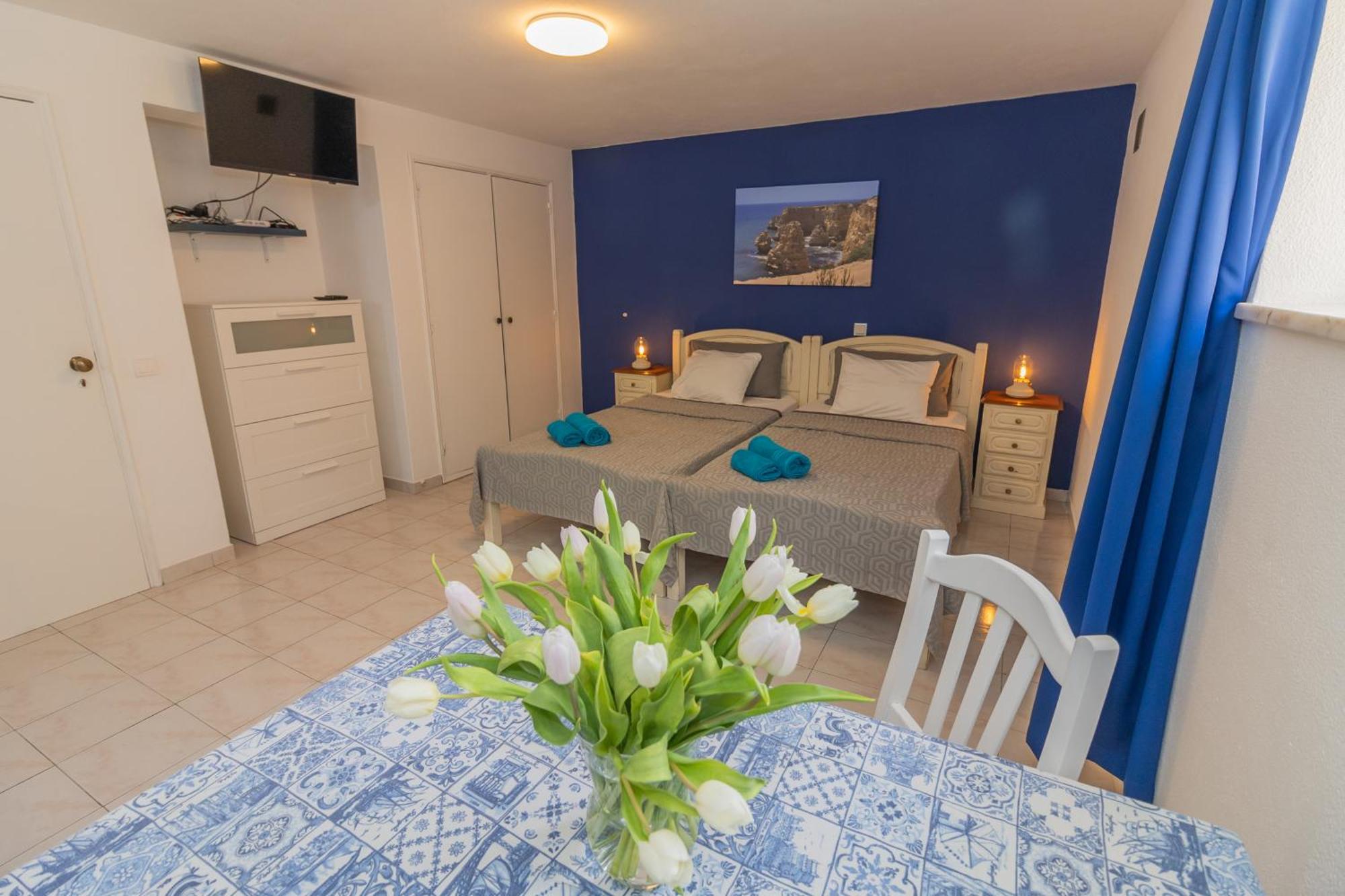 Bb Dona Ana Bed & Breakfast ลากอส ภายนอก รูปภาพ